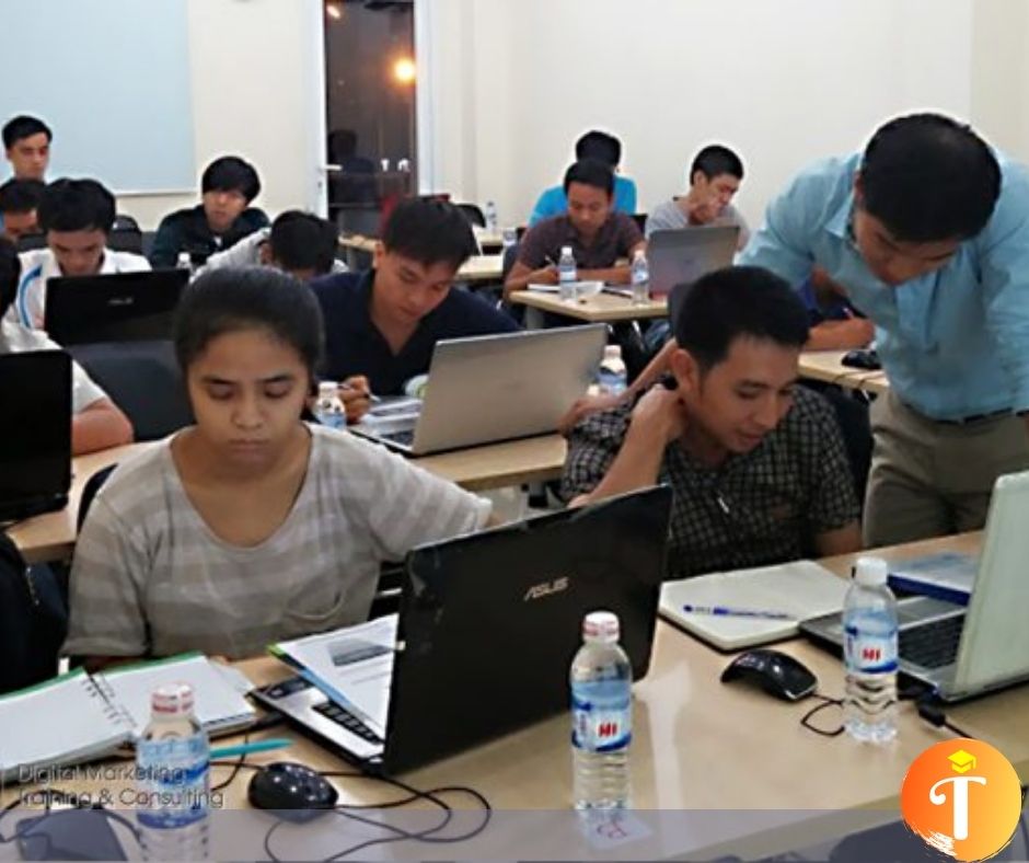Trung tâm đào tạo khoá học kèm marketing online từ xa tại nhà ở Hồ Chí Minh