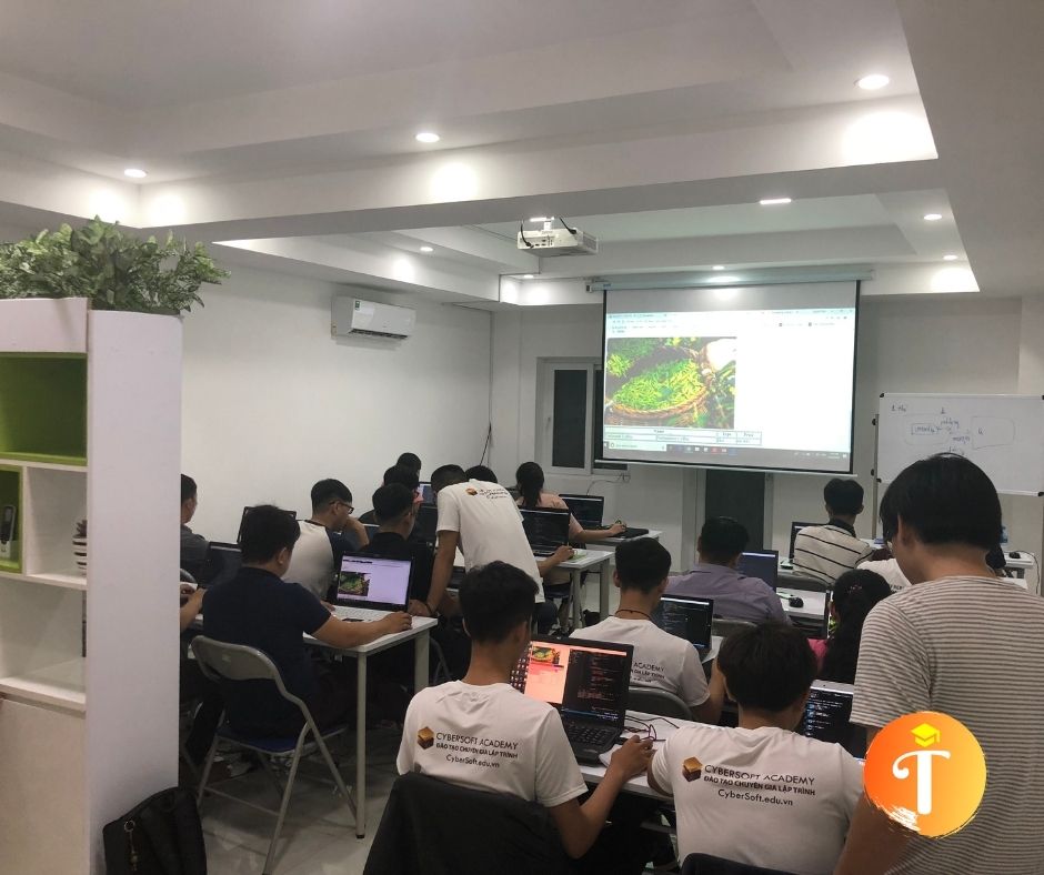 Trung tâm đào tạo khoá học kèm lập trình website php từ xa tại nhà ở Tân An - Long An